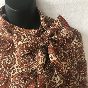 Vintage Tie Neck Pussy Bow Elles Belles Blouse